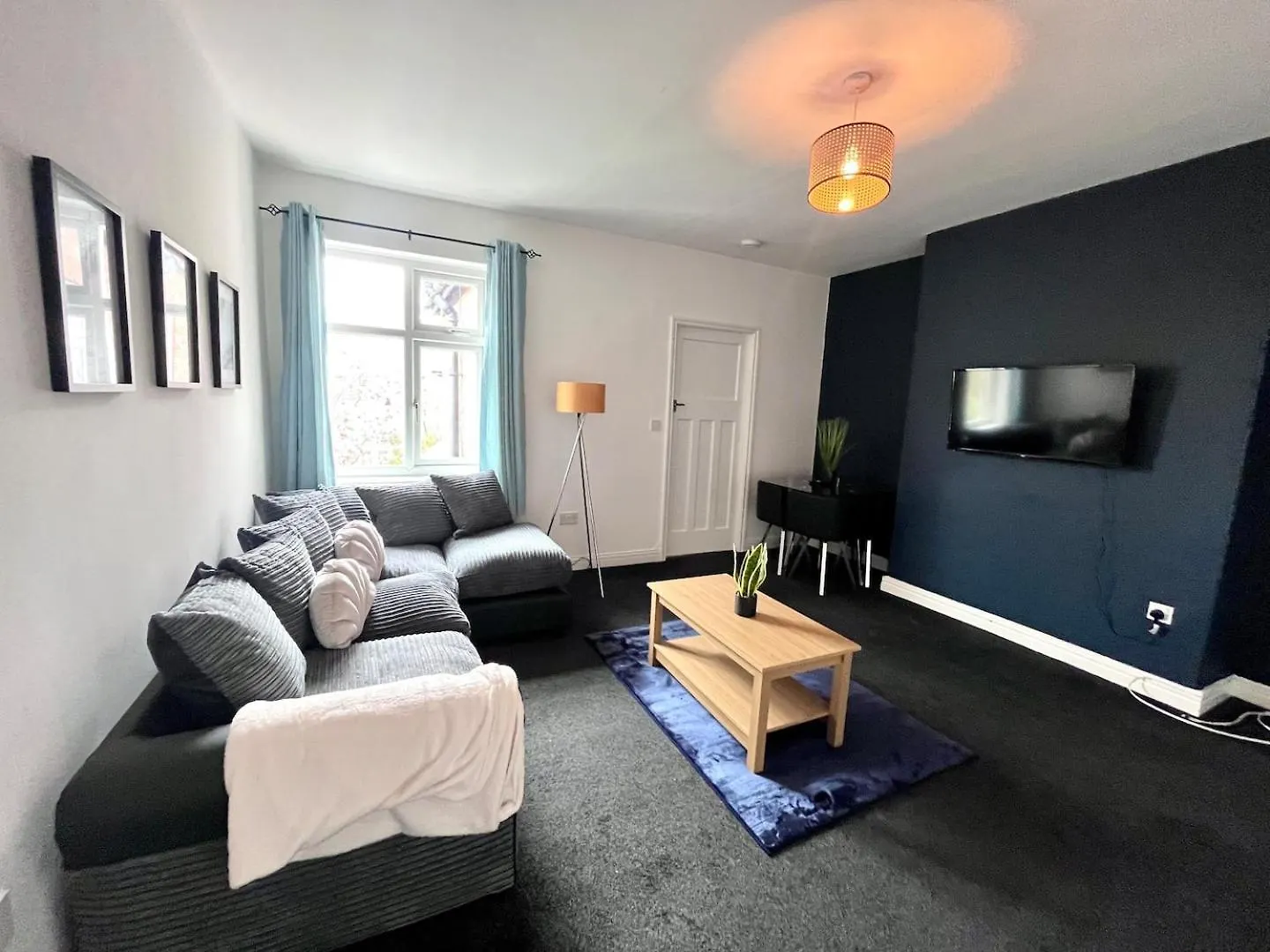 شقة Large 3 Bedroom Flat نيوكاسل أبون تاين